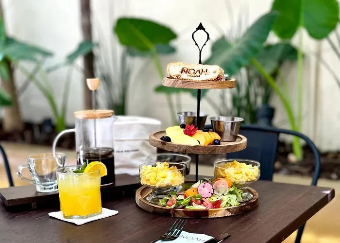 Noah Hotel