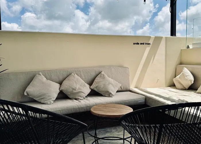 Noah Hotel