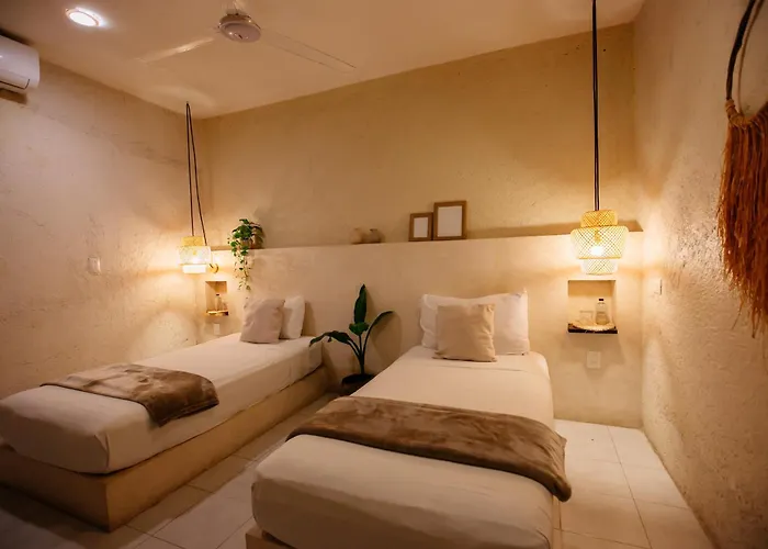 Hotel Noah 3*