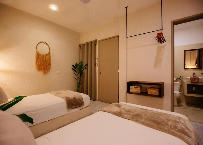 Noah Hotel 3*