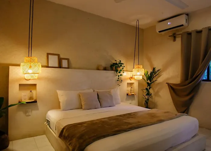 Noah Hotel 3*