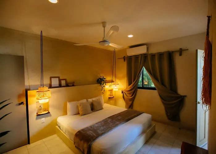 Hotel Noah 3*