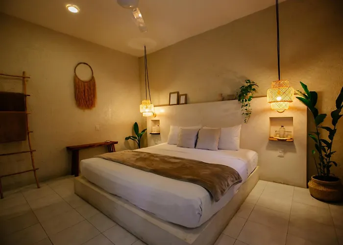 Noah Hotel